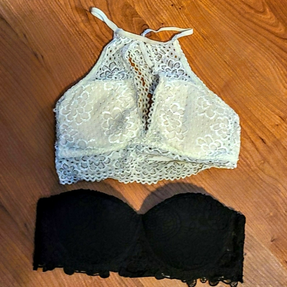 Medium bralette and black strapless bra - Picture 1 of 8